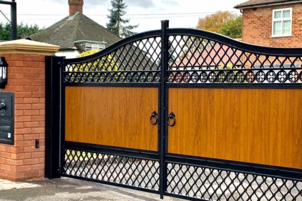 Pillar Design and Fixing Electric Gates: Enhancing Security and Feel